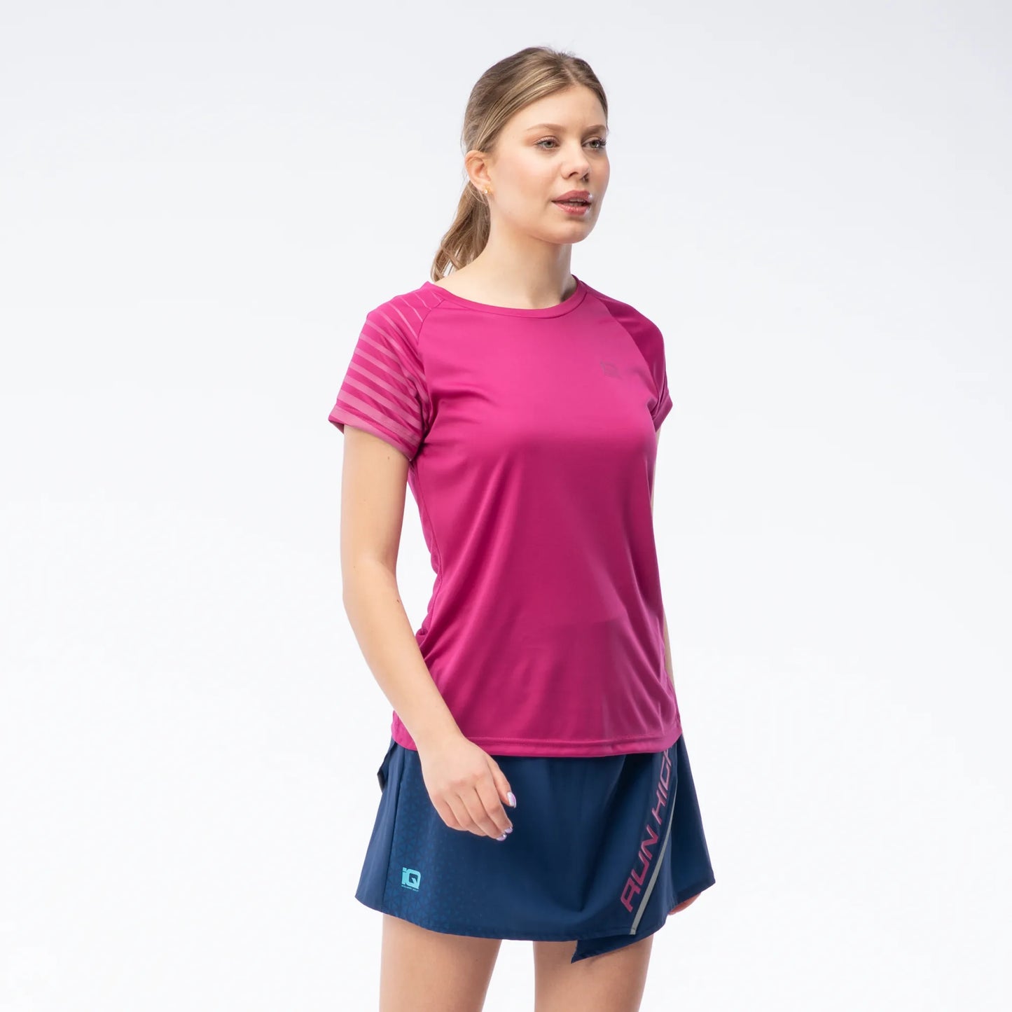 Tricou sport damă HIDA – IQ INTELLIGENCE QUALITY | Uscare rapidă & respirabilitate/fuchsia
