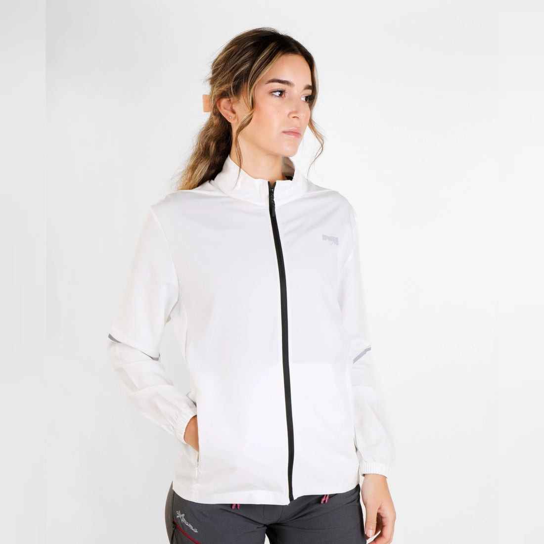 Jacheta trail running femei SpherePro Nora blanco