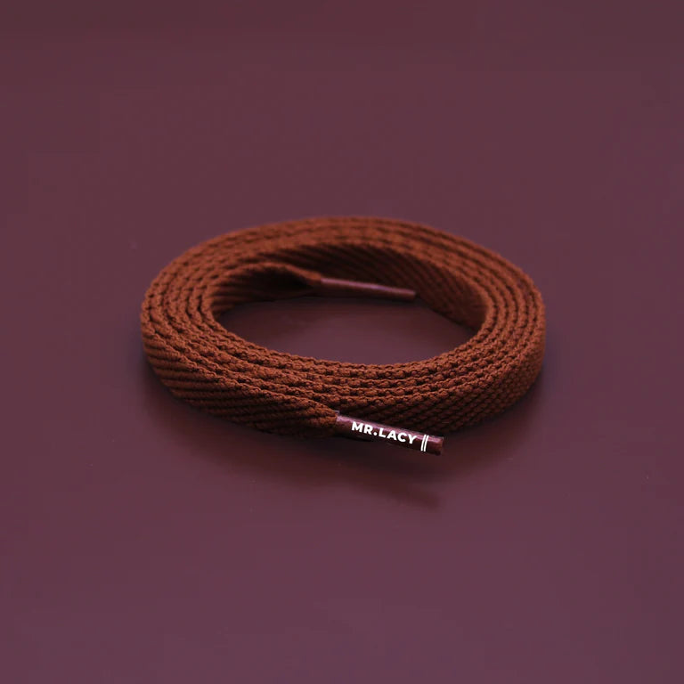 Sireturi Mr. Lacy FLATTIES Brown 130CM